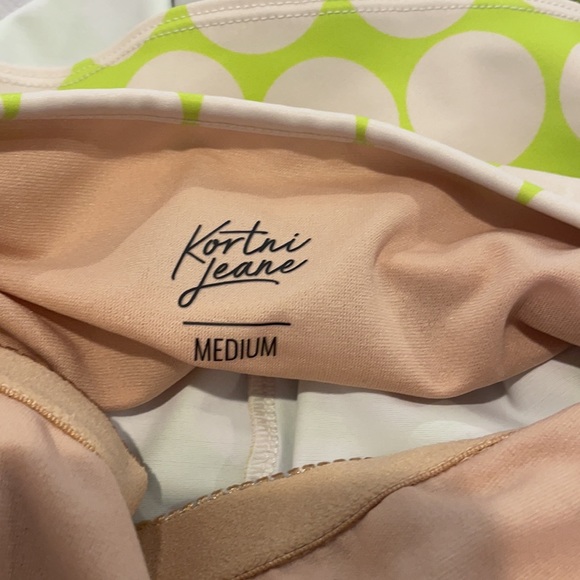 BNWT Kortni Jeane Tied up Top - Medium- Lime Dots - Picture 3 of 9